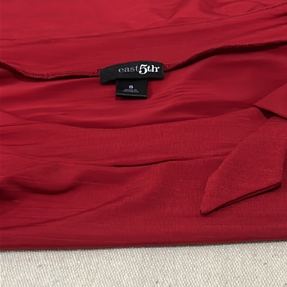 East 5th Ruby Red Long Sleeve With Scoop Neck Bow Embellishment Blouse, Sz.S - Picture 15 of 15